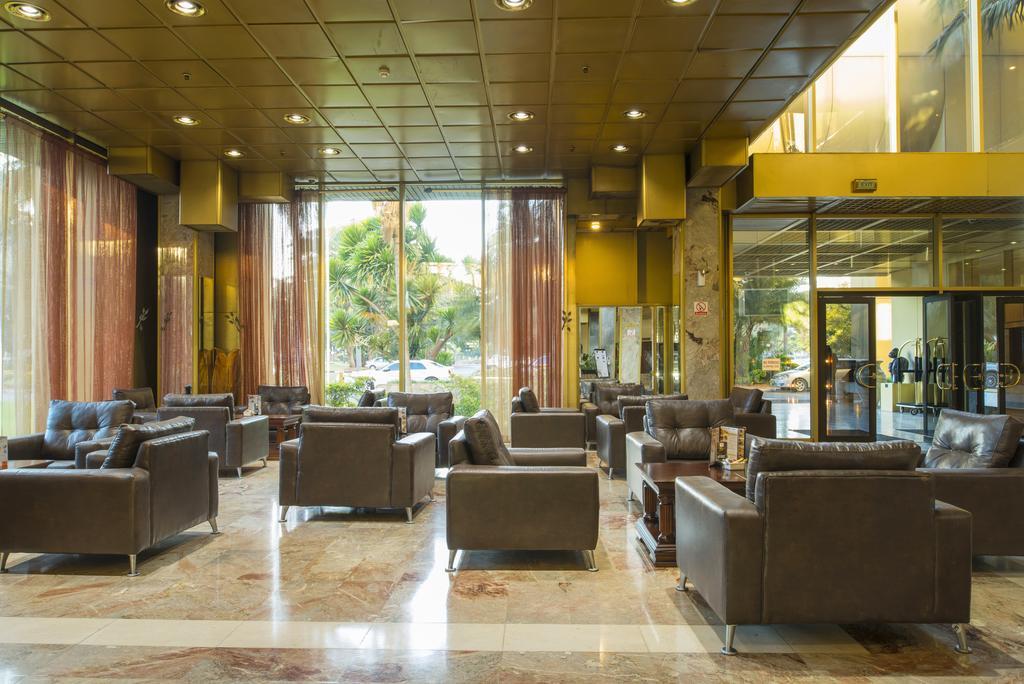 فندق ومركز مؤتمرات رينبو تاورز هراري المظهر الخارجي الصورة
